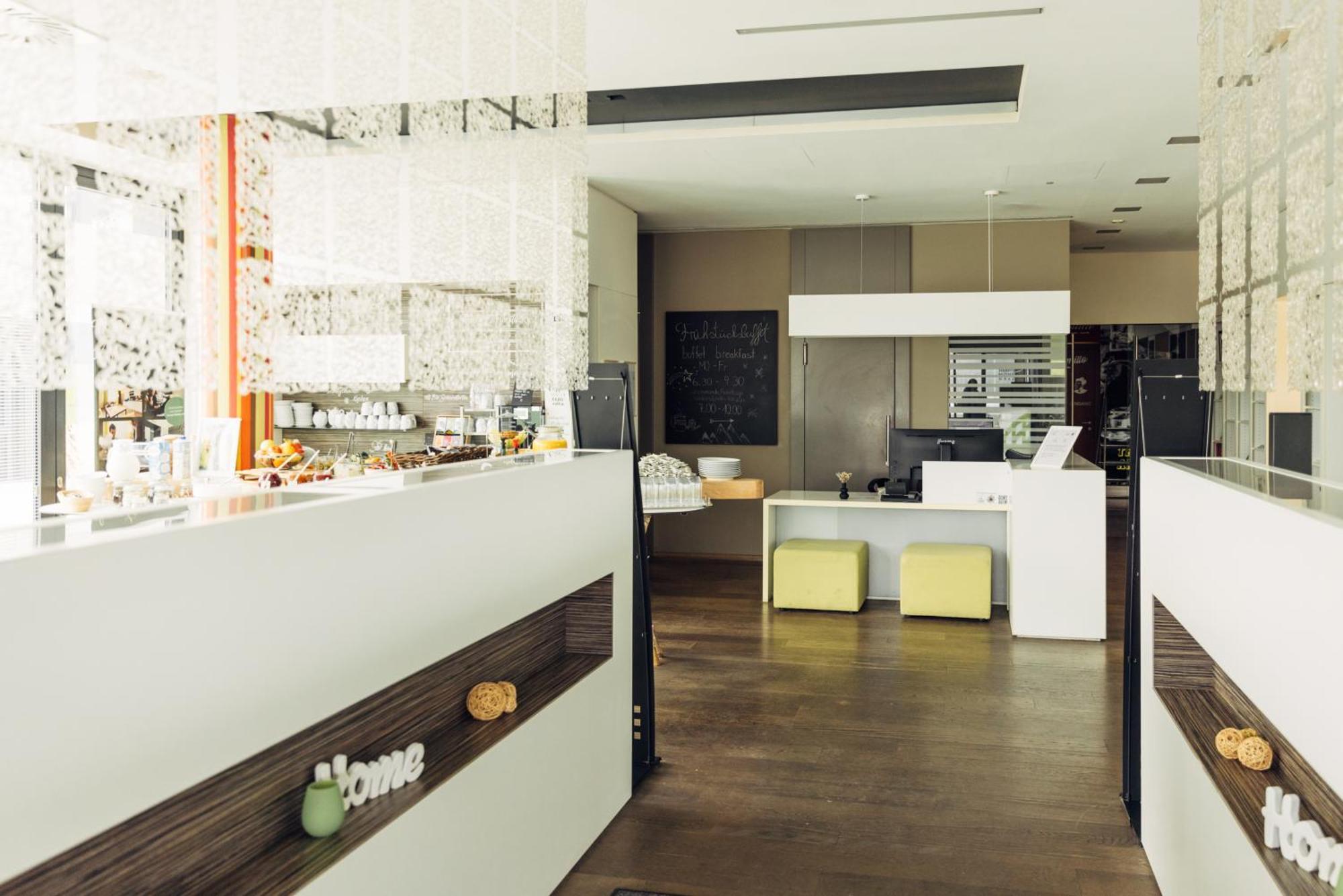Harry'S Home Hart Bei Graz Hotel & Apartments Luaran gambar